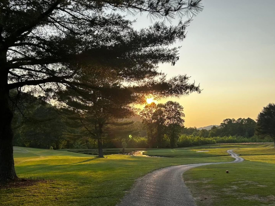 Big Hickory Golf Course: A Charming Nine-Hole Escape in Manchester, KY